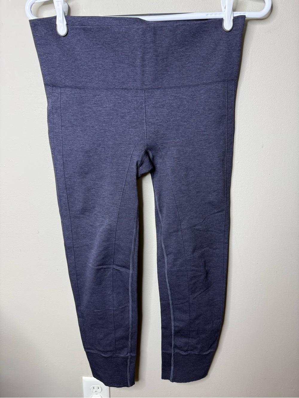 Lululemon Seamlessly Street Crop Heathered Cadet Blue Size 8
